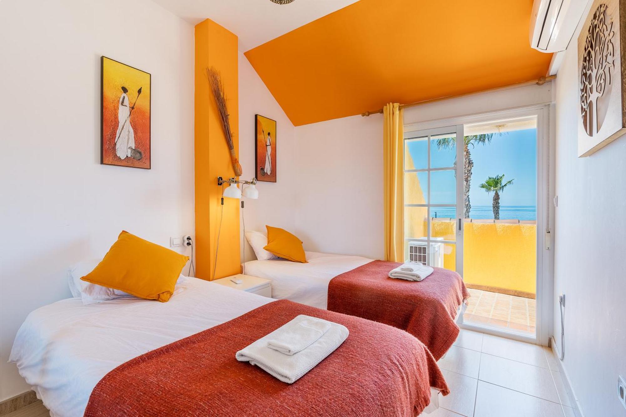 The Beach House At Playa Salobreña מראה חיצוני תמונה